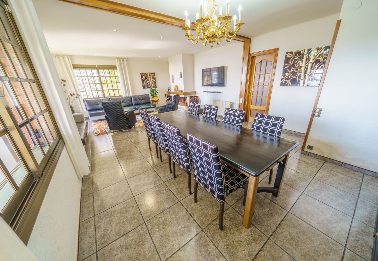 Vil.la en Santa Susana - HomeHolidaysRentals Bridney - Costa Barcelona