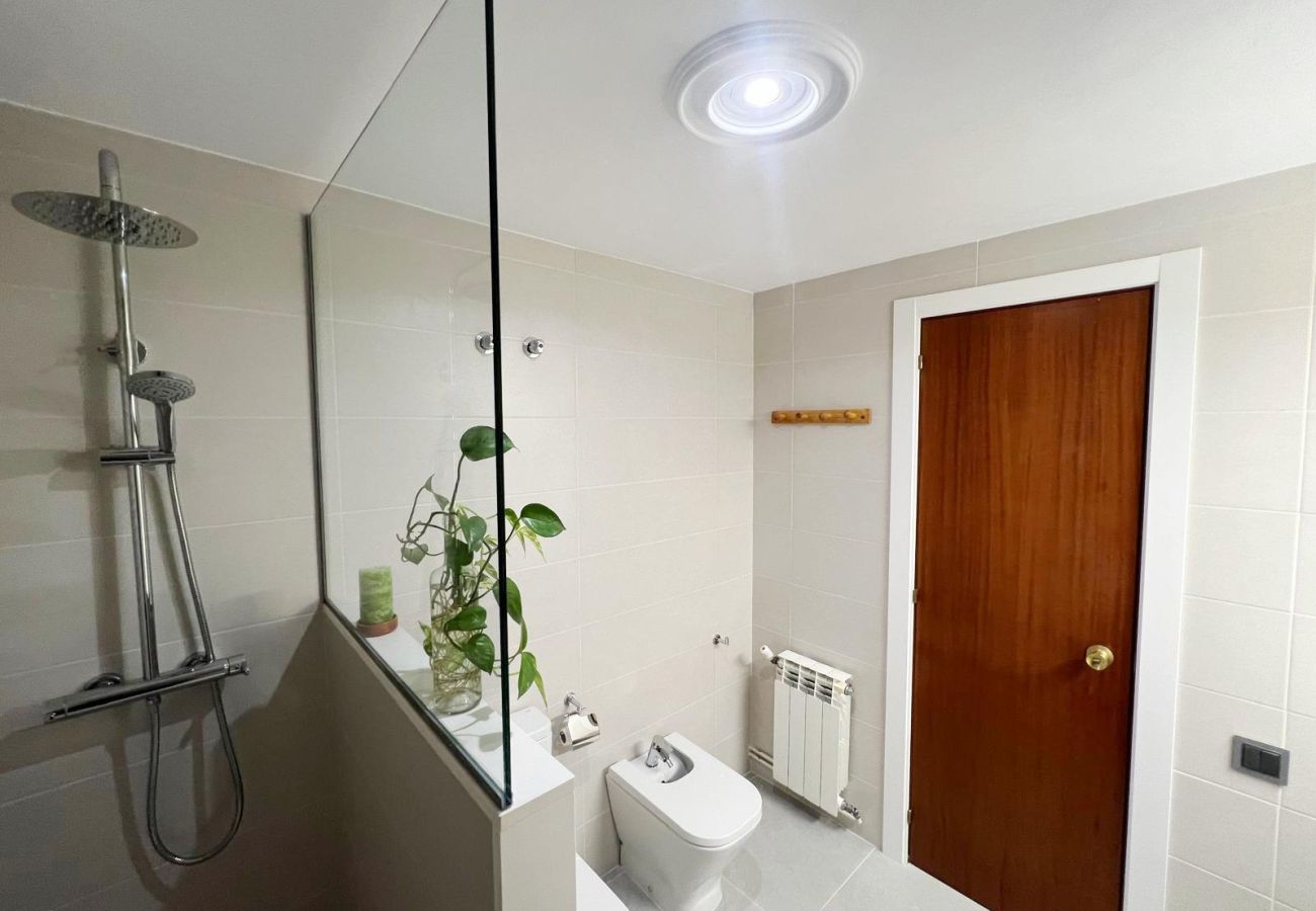 Casa adossada en Santa Susana - HomeHolidaysRentals Espriu- Costa Barcelona