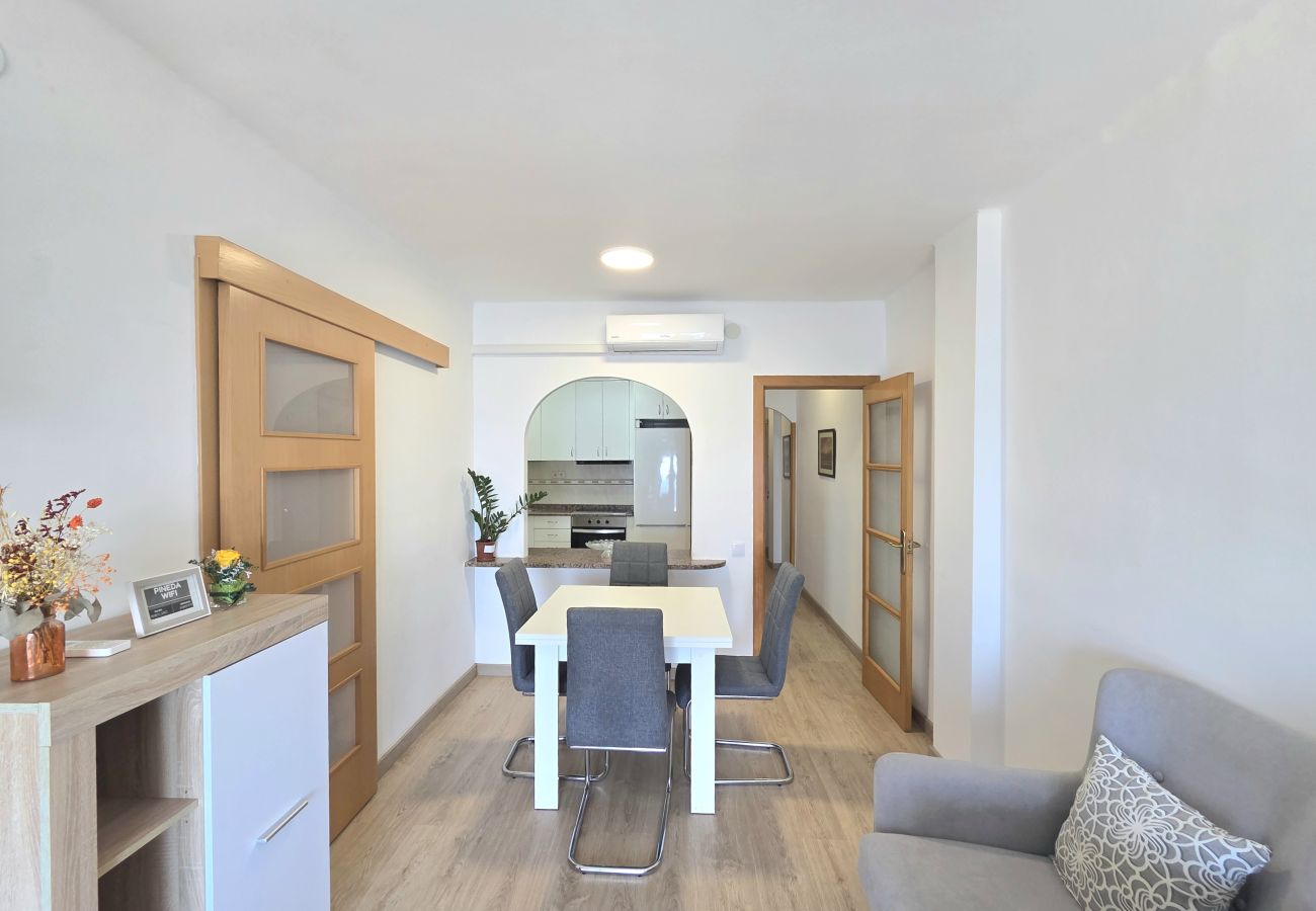 Apartament en Pineda de Mar - HomeHolidaysRentals Estrella - Costa Barcelona
