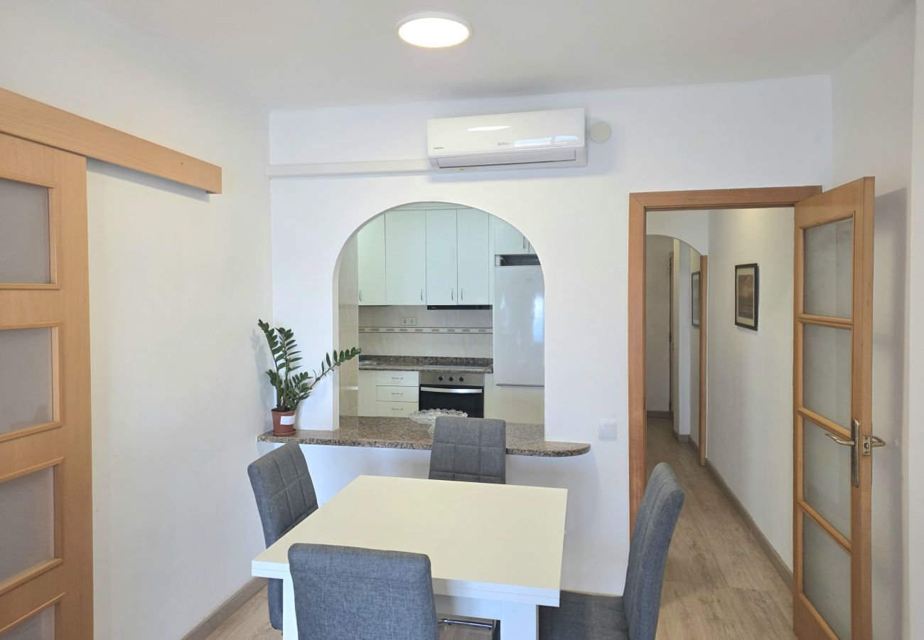 Apartament en Pineda de Mar - HomeHolidaysRentals Estrella - Costa Barcelona