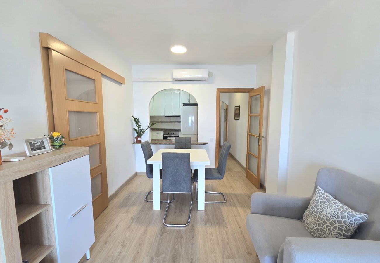 Apartament en Pineda de Mar - HomeHolidaysRentals Estrella - Costa Barcelona