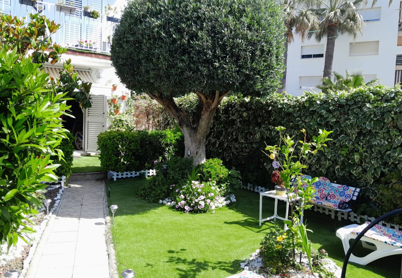 Casa adossada en Sant Pol de Mar - HomeHolidaysRentals Ancora - Costa Barcelona