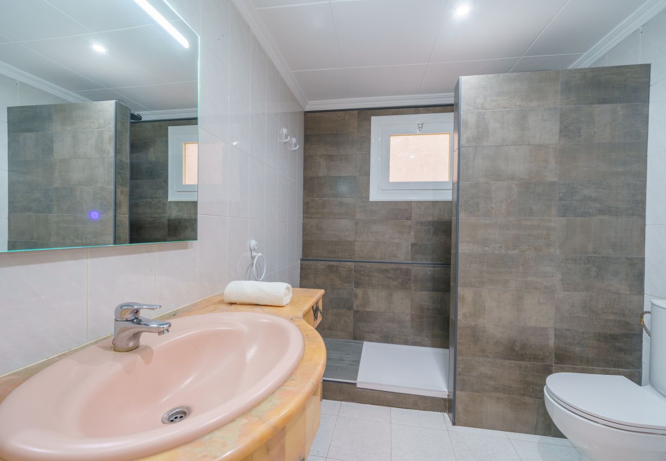 Apartament en Pineda de Mar - HomeHolidaysRentals Anais - Costa Barcelona
