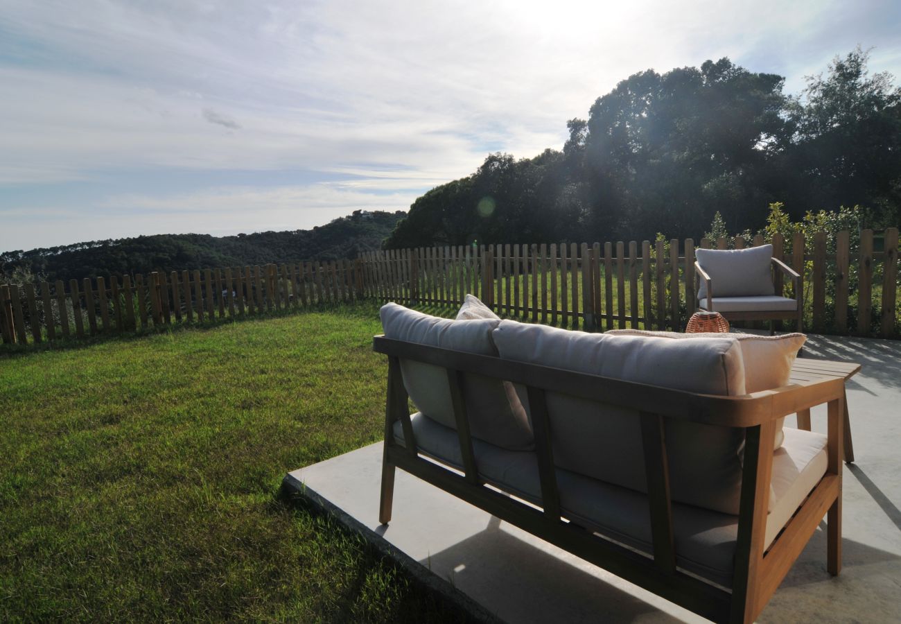 Casa adossada en Sant Cebrià de Vallalta - HomeHolidaysRentals Nature - Costa Barcelona