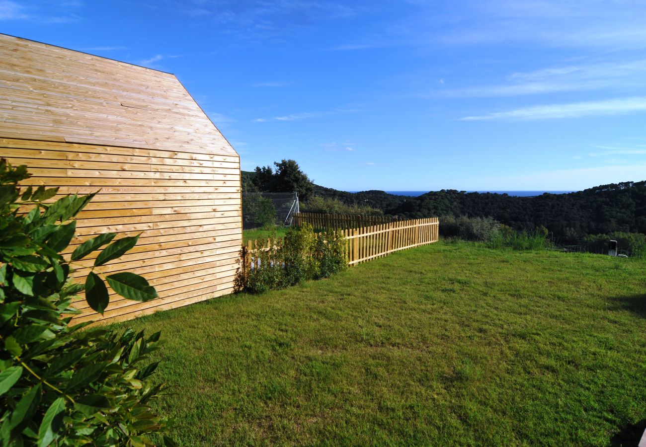 Casa adossada en Sant Cebrià de Vallalta - HomeHolidaysRentals Nature - Costa Barcelona