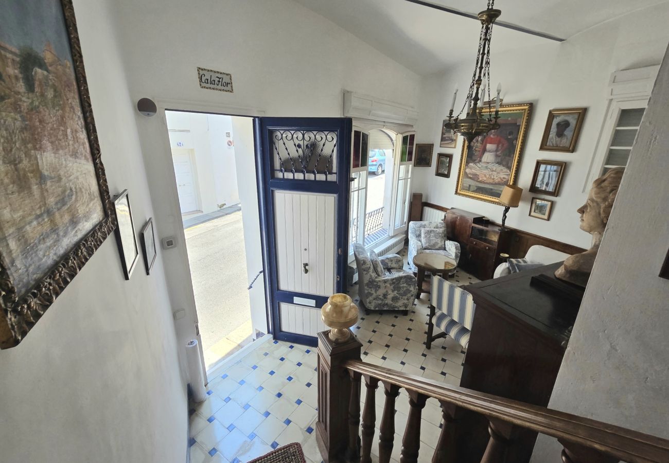 Casa adossada en Sant Pol de Mar - HomeHolidaysRentals  Villa Mediterranea- Costa Bar