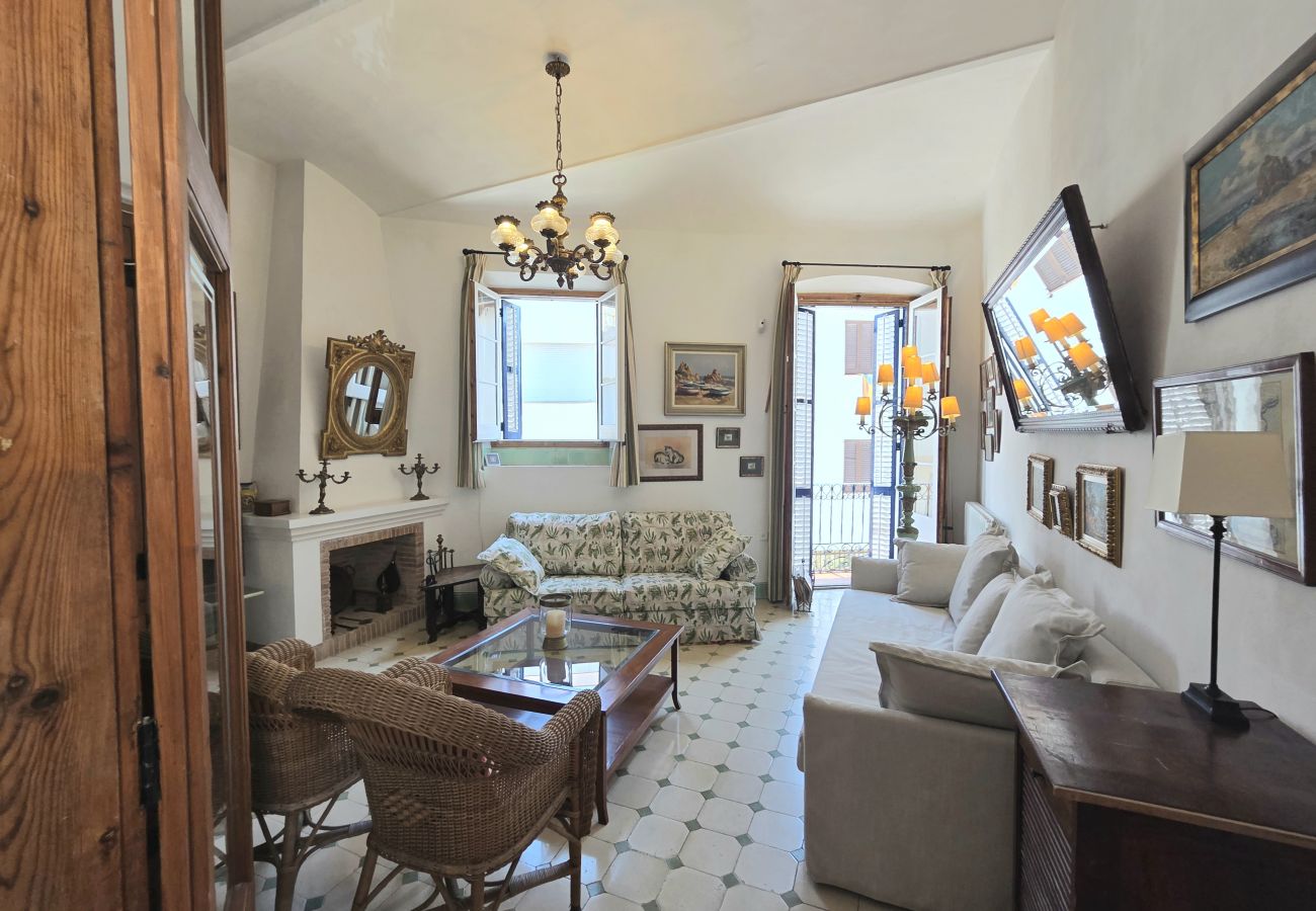 Casa adossada en Sant Pol de Mar - HomeHolidaysRentals  Villa Mediterranea- Costa Bar
