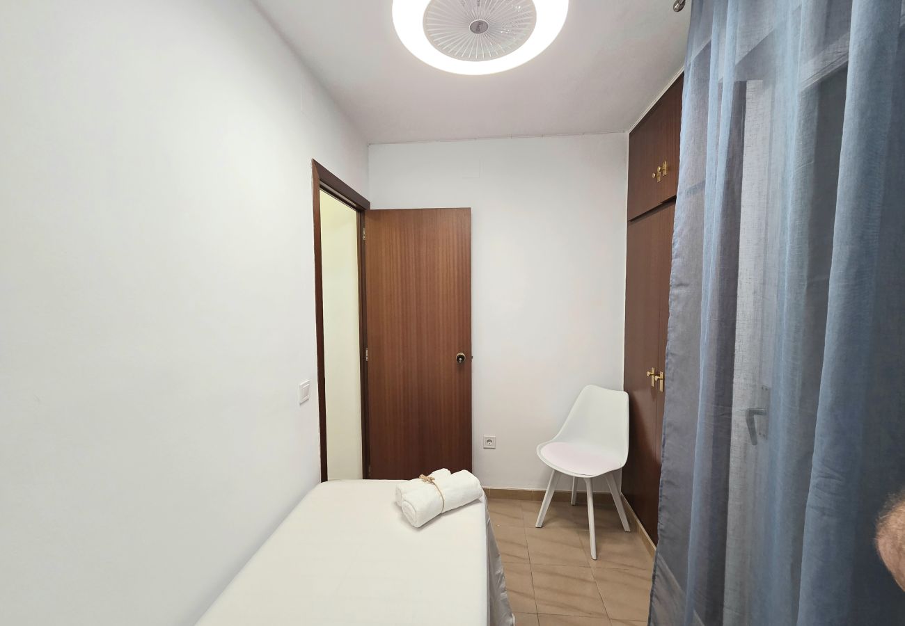 Apartament en Pineda de Mar - HomeHolidaysRentals Luka - Costa Barcelona