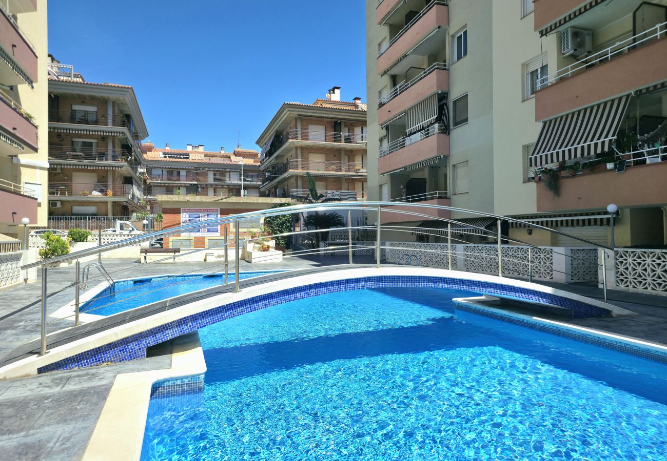 Apartament en Pineda de Mar - HomeHolidaysRentals Luka - Costa Barcelona