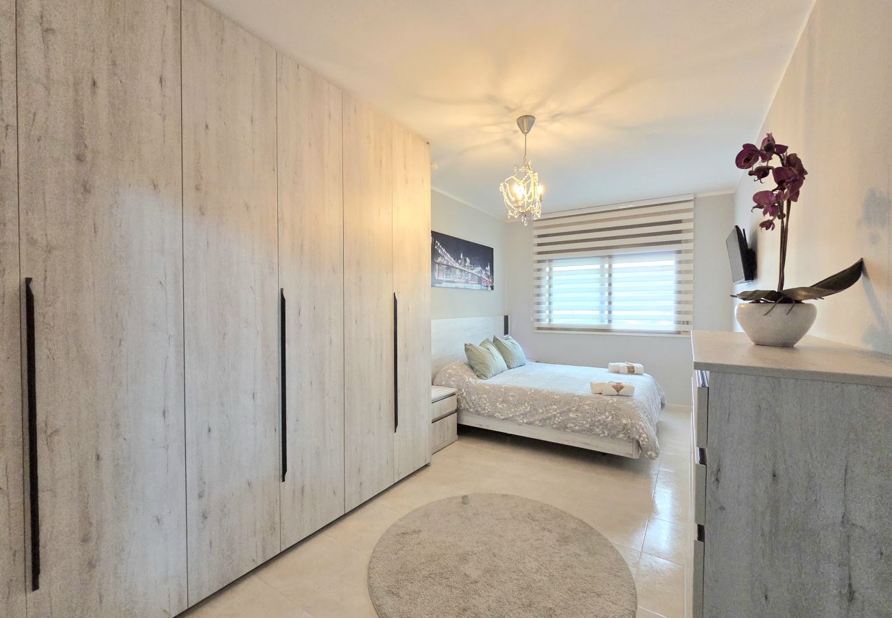 Apartament en Pineda de Mar - HomeHolidaysRentals Brisol - Costa Barcelona