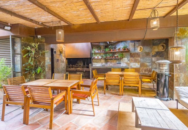 Villa in Cabrils - HomeHolidaysRentals Acuarela - Costa Barcelona