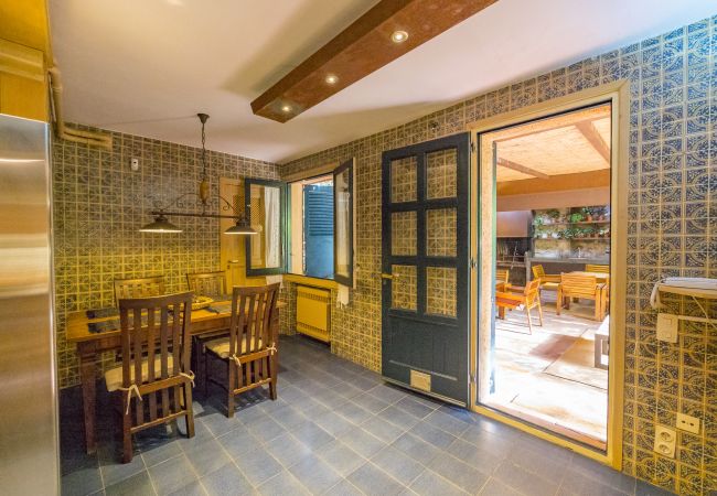 Villa in Cabrils - HomeHolidaysRentals Acuarela - Costa Barcelona