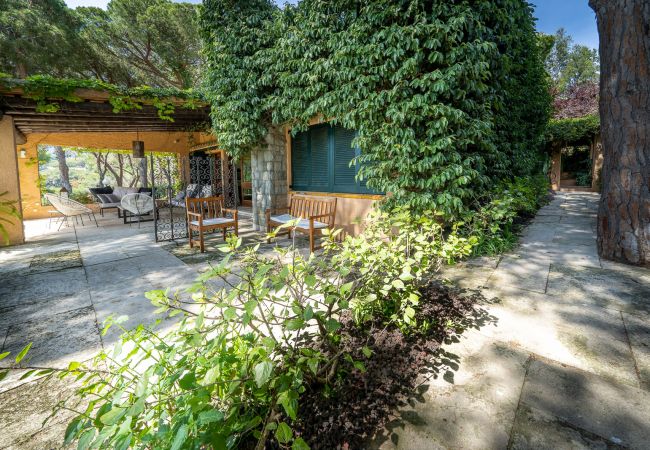 Villa in Cabrils - HomeHolidaysRentals Acuarela - Costa Barcelona