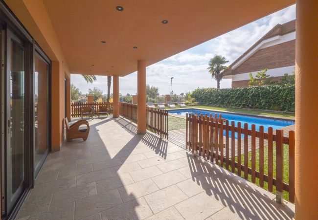 Villa in Santa Susana - HomeHolidaysRentals Albi - Costa Barcelona