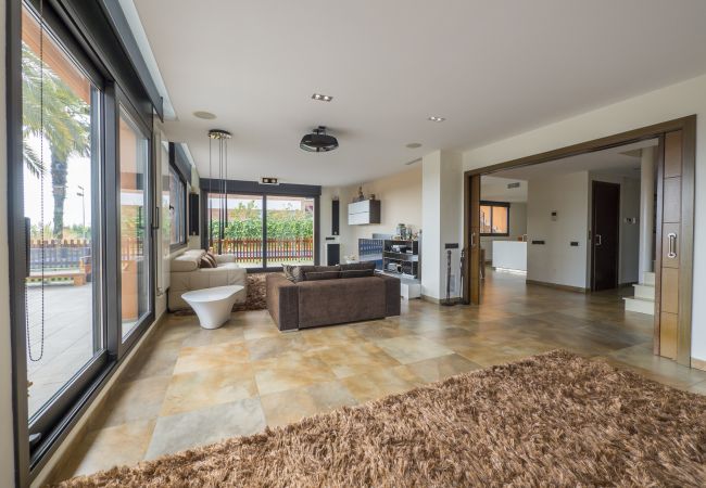 Villa in Santa Susana - HomeHolidaysRentals Albi - Costa Barcelona
