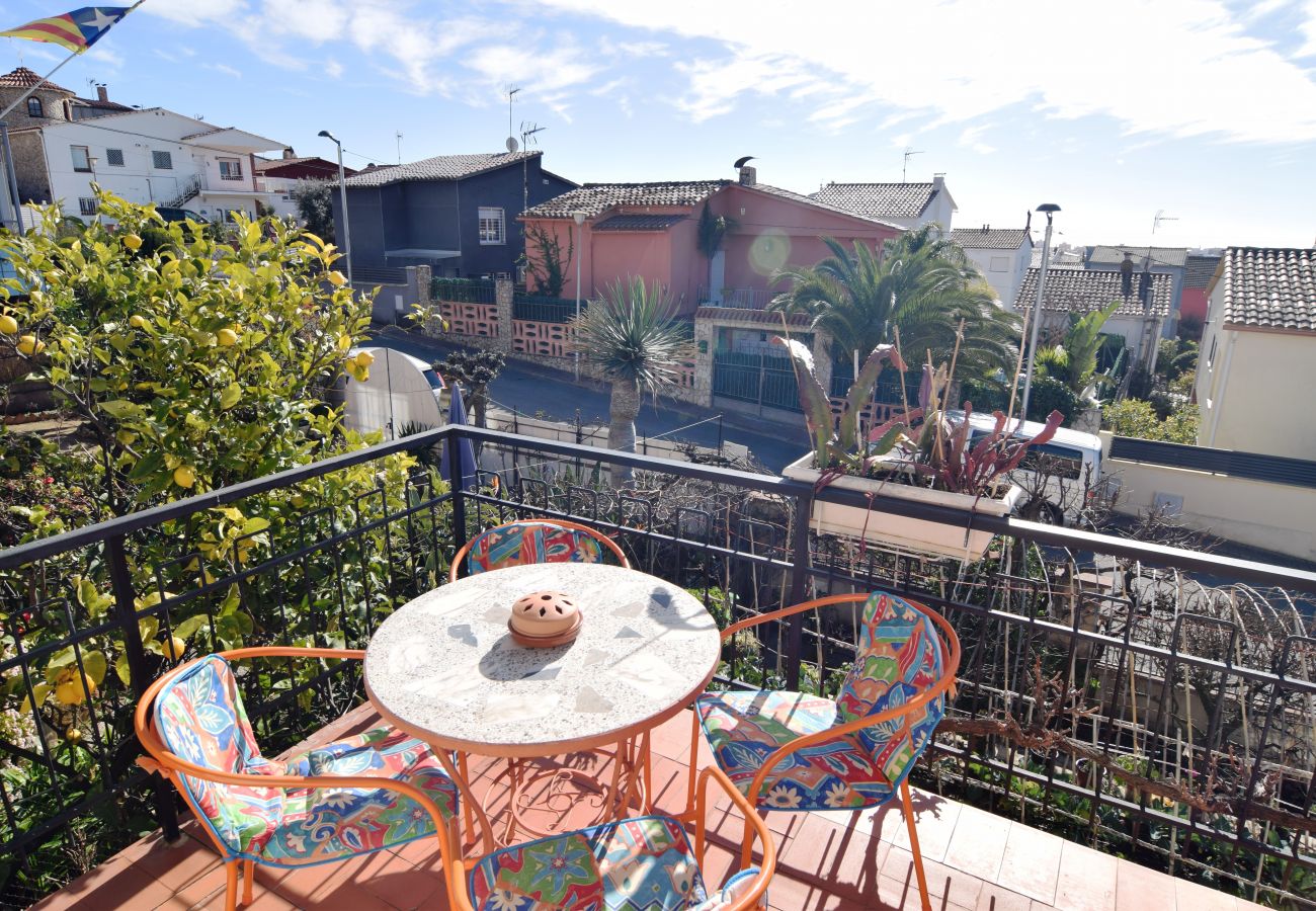 Apartment in Pineda de Mar - HomeHolidaysRentals Millet- Costa Barcelona