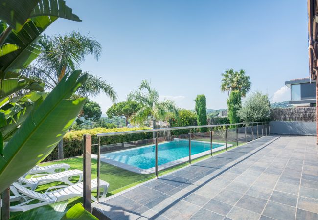 Villa in Caldes d´Estrac - HomeHolidaysRentals Adonis - Costa Barcelona