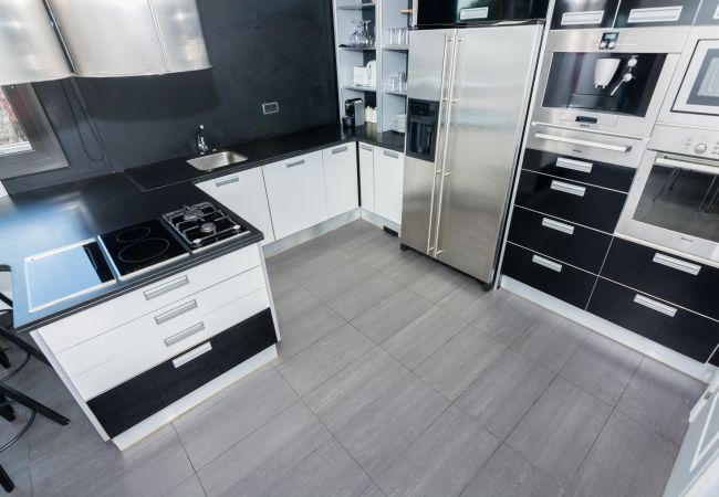 Villa in Caldes d´Estrac - HomeHolidaysRentals Adonis - Costa Barcelona