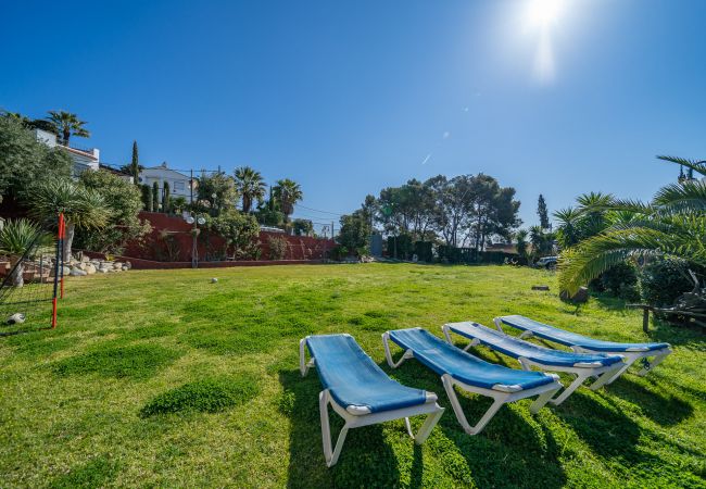 Villa in Santa Susana - HomeHolidaysRentals Happy Family-Costa Barcelon