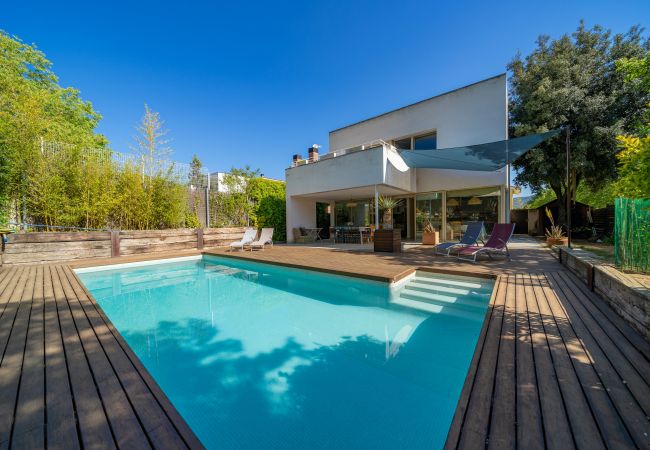 Villa in Argentona - HomeHolidaysRentals Nova - Costa Barcelona