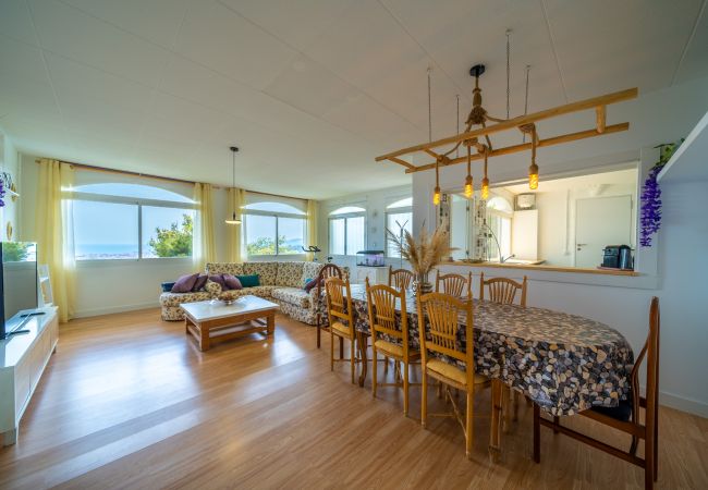 Apartment in Santa Susana - HomeHolidaysRentals Glan - Costa Barcelona