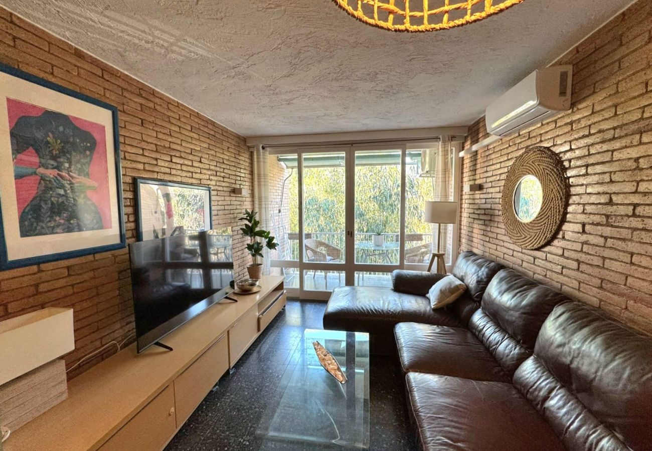 Appartement à Malgrat de Mar - HomeHolidaysRentals Miracel - Costa Barcelona