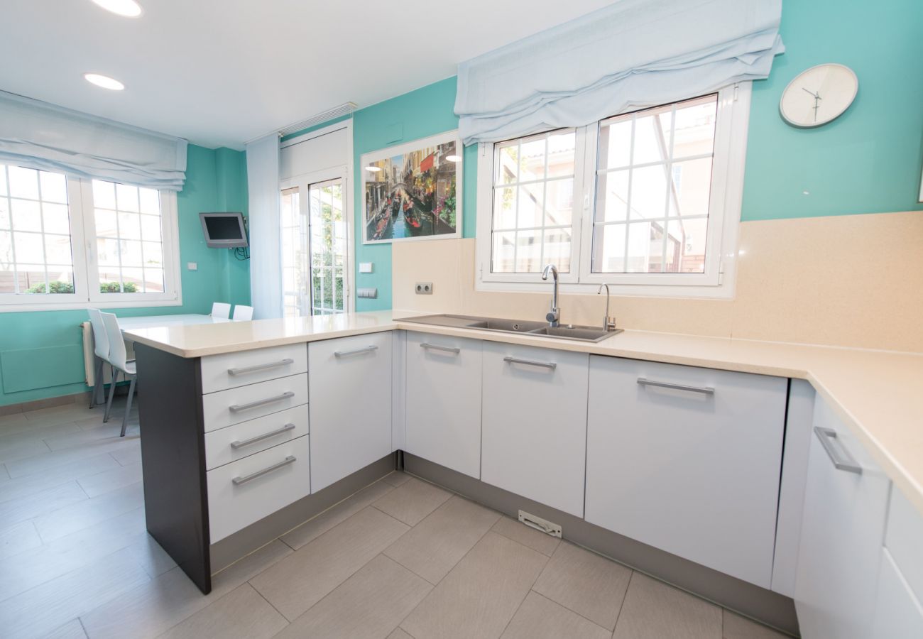 Maison mitoyenne à Pineda de Mar - HomeHolidaysRentals Royal - Costa Barcelona