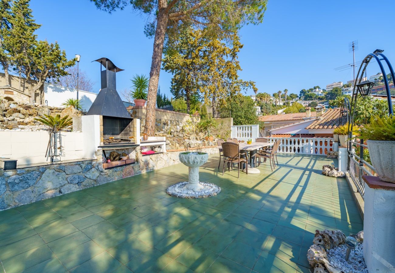 Villa à Santa Susana - HomeHolidaysRentals Bridney - Costa Barcelona