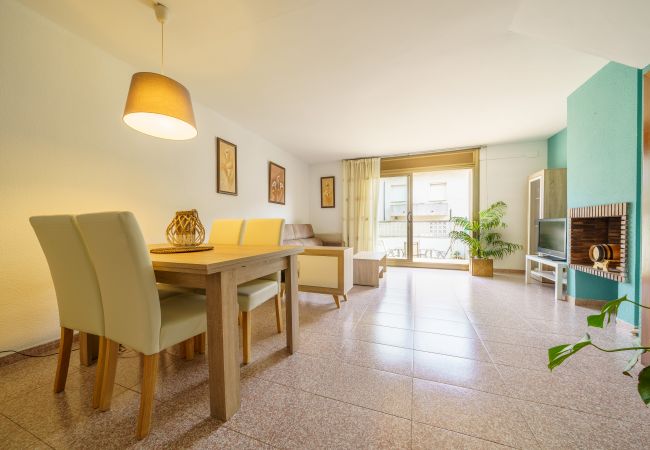 Maison mitoyenne à Santa Susana - HomeHolidaysRentals Anglada - Costa Barcelona