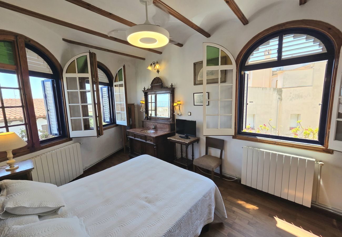 Maison mitoyenne à Sant Pol de Mar - HomeHolidaysRentals  Villa Mediterranea- Costa Bar