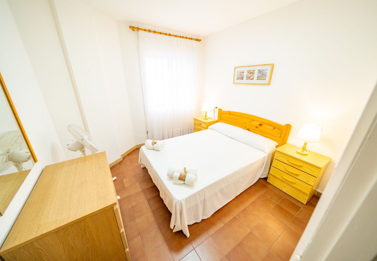 Apartment in Pineda de Mar - HomeHolidaysRentals Sol - Costa Barcelona