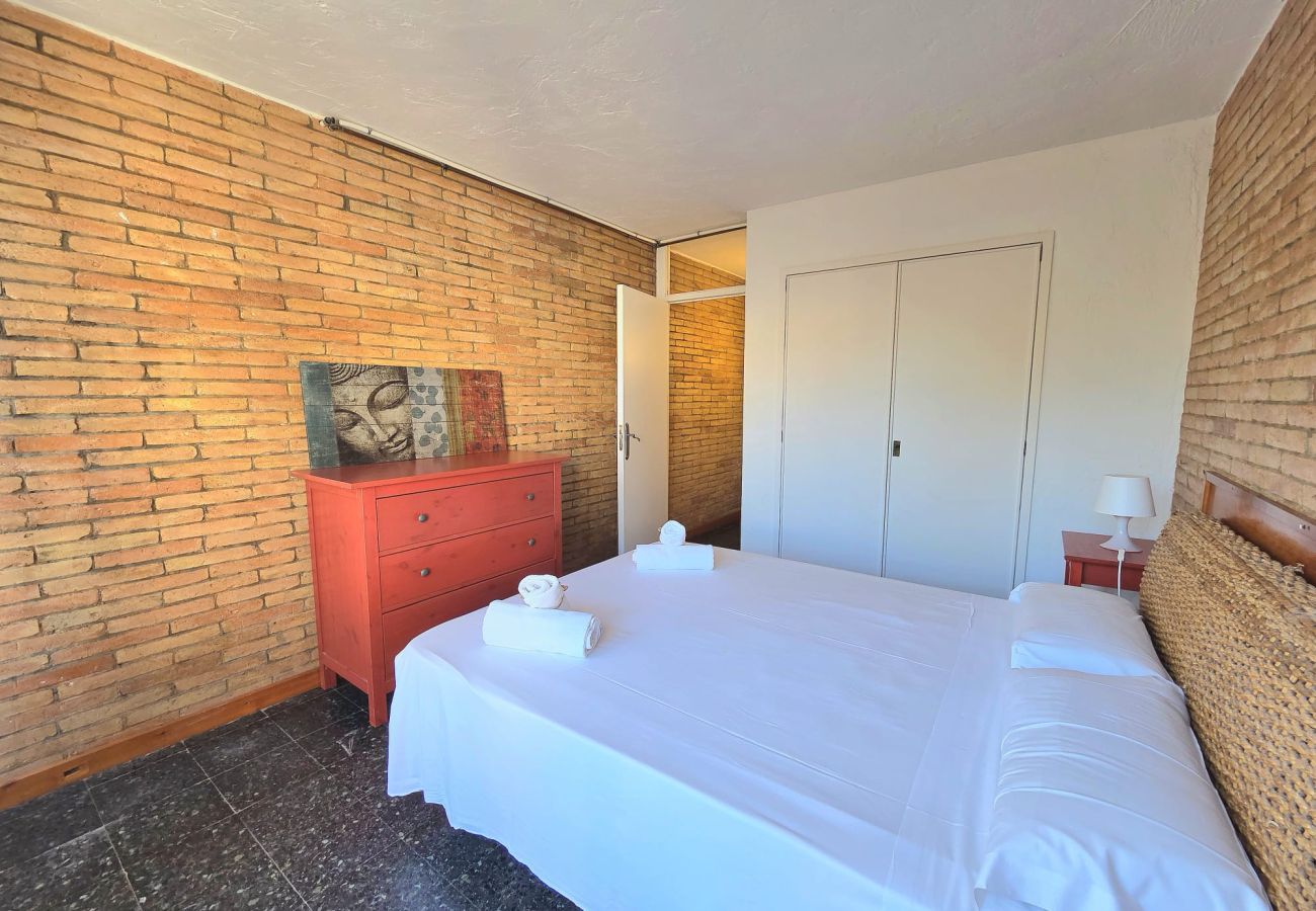 Apartment in Malgrat de Mar - HomeHolidaysRentals Miracel - Costa Barcelona