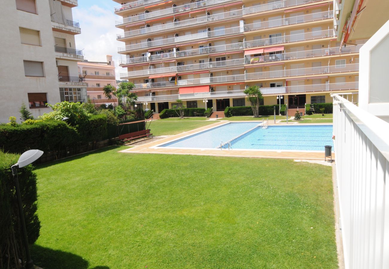 Apartment in Malgrat de Mar - HomeHolidaysRentals Lorraine- Costa Barcelona