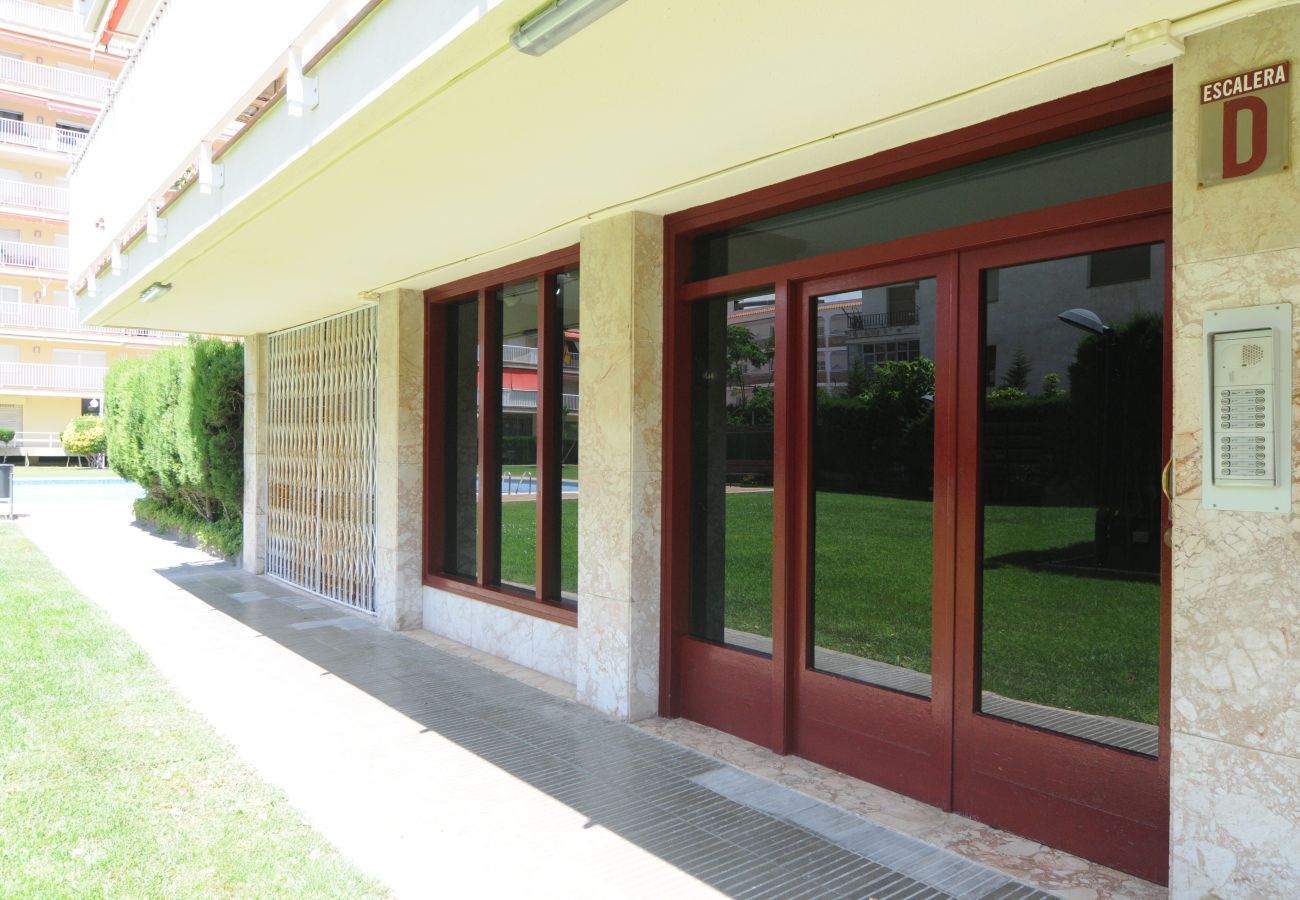 Apartment in Malgrat de Mar - HomeHolidaysRentals Lorraine- Costa Barcelona