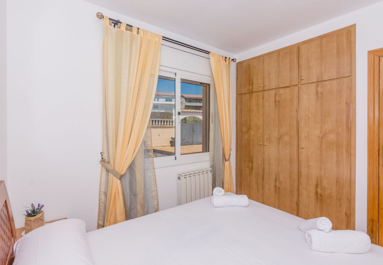 Villa in Sant Cebrià de Vallalta - HomeHolidaysRentals Aube - Costa Barcelona