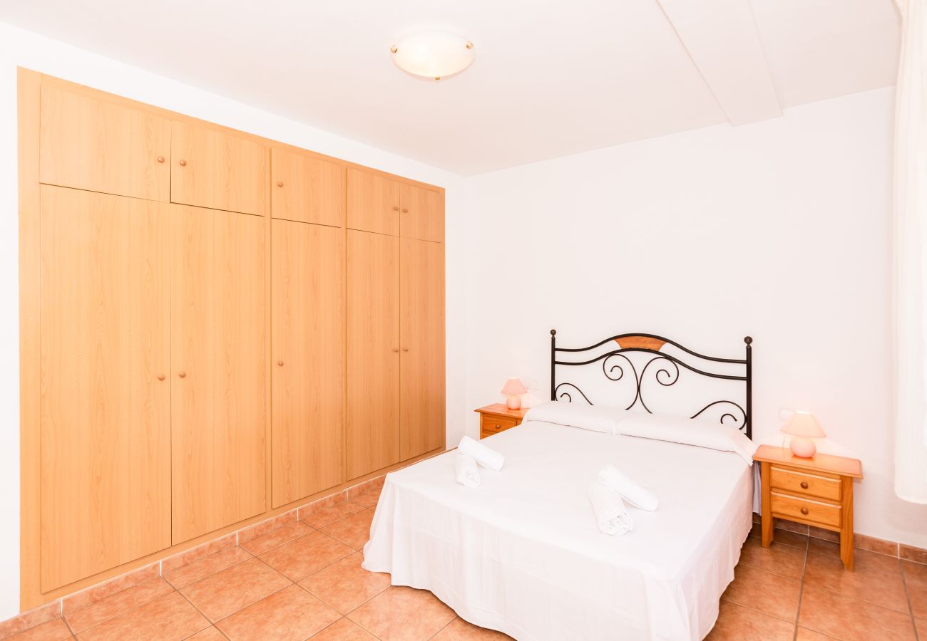 Villa in Tordera - HomeHolidaysRentals Corts - Costa Barcelona