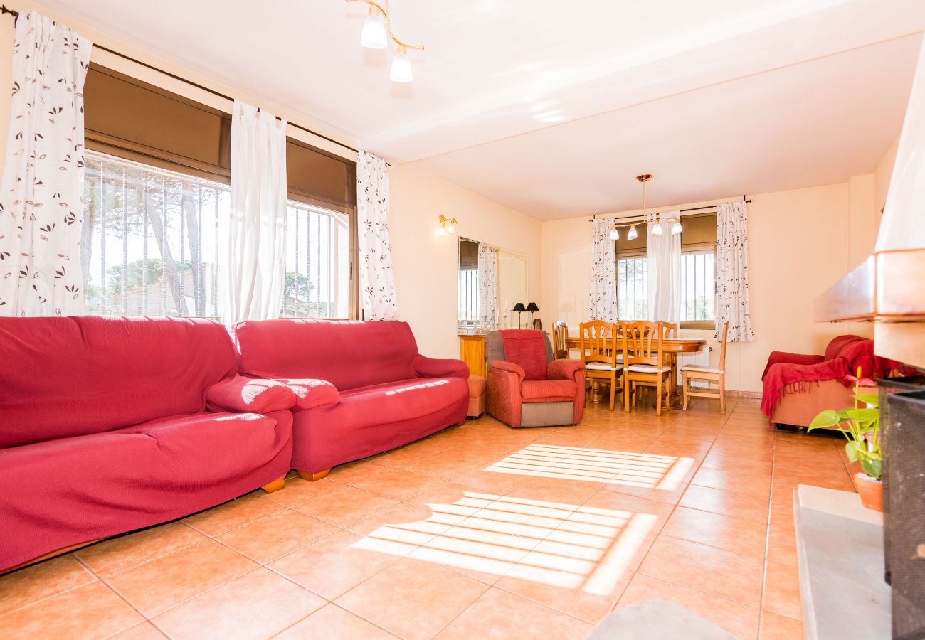 Villa in Tordera - HomeHolidaysRentals Corts - Costa Barcelona
