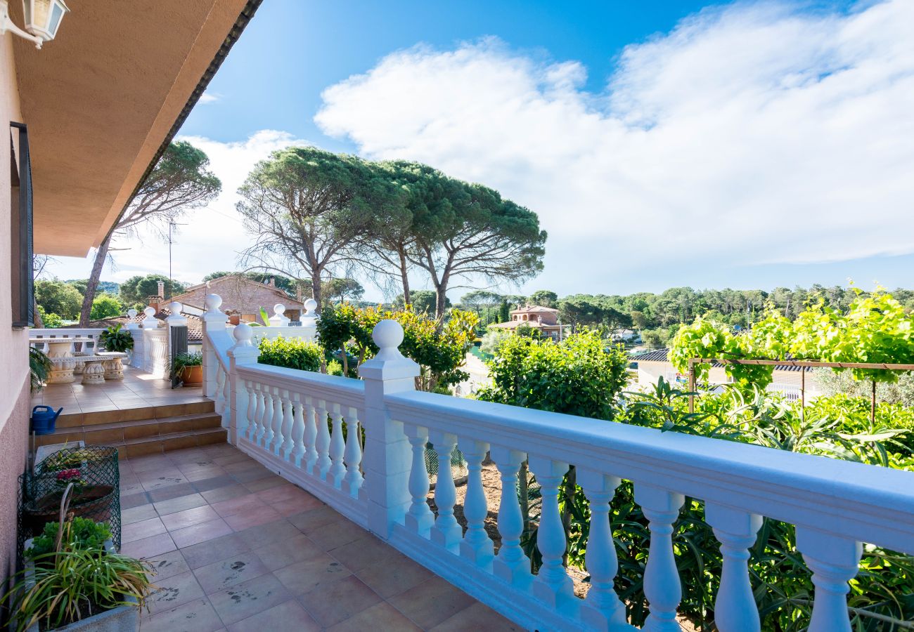 Villa in Tordera - HomeHolidaysRentals Corts - Costa Barcelona