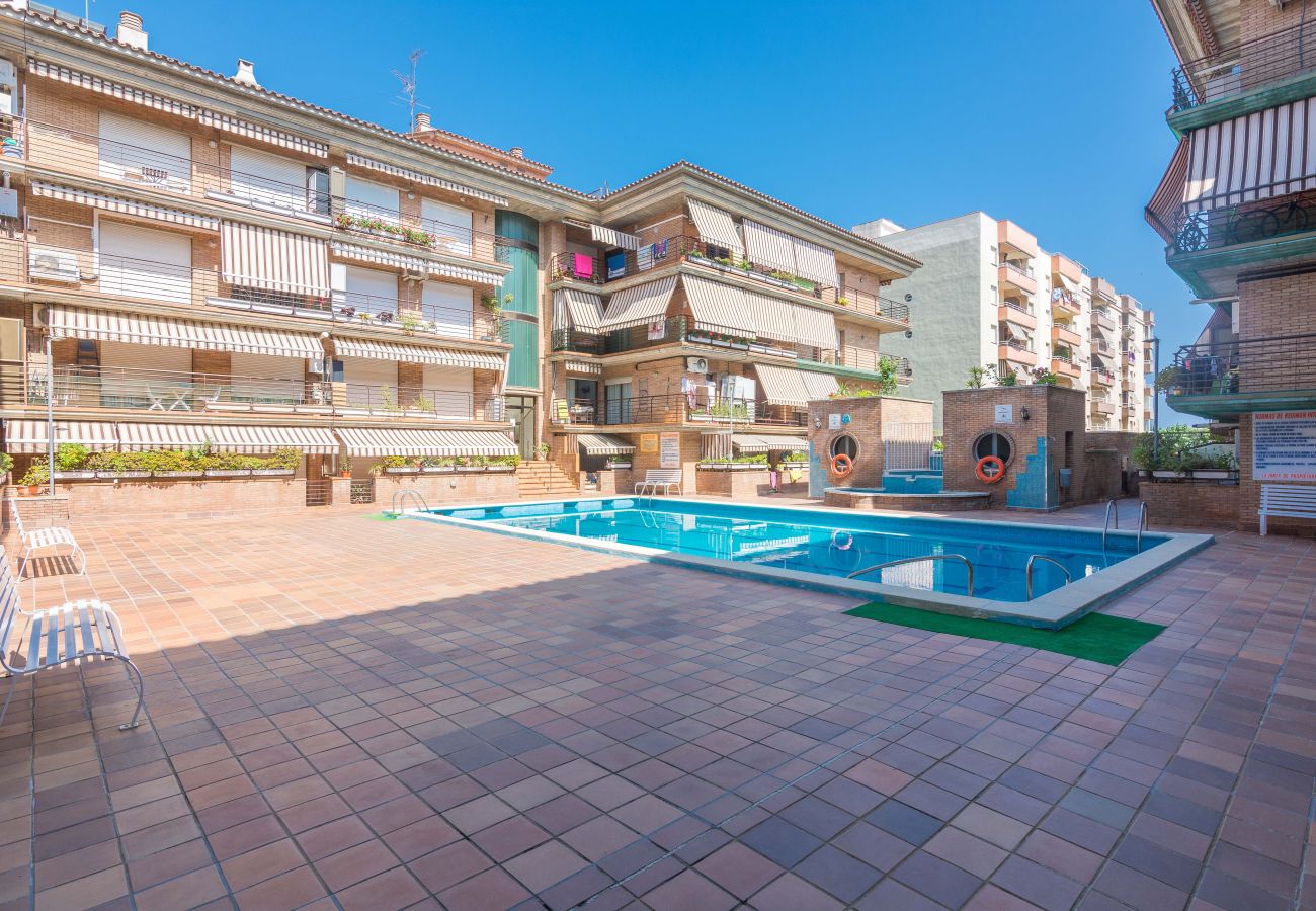 Apartment in Pineda de Mar - HomeHolidaysRentals Frida - Costa Barcelona