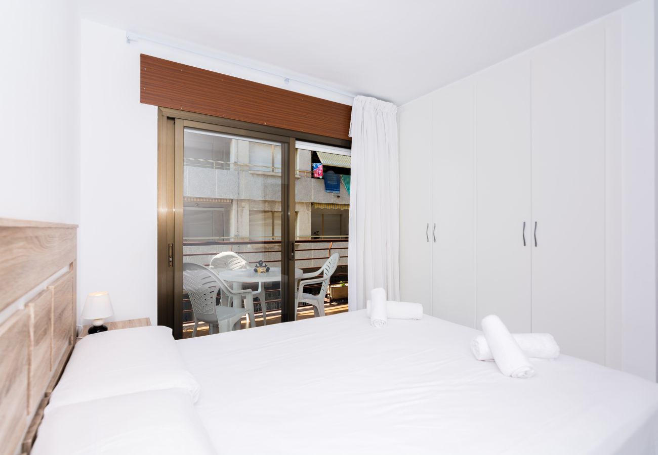 Apartment in Pineda de Mar - HomeHolidaysRentals Frida - Costa Barcelona