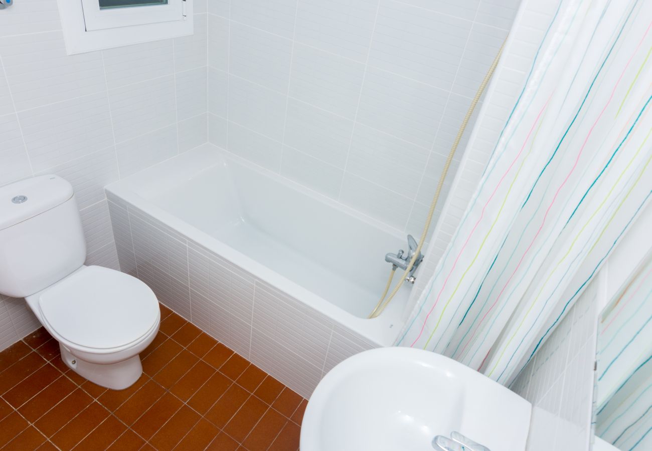Studio in Pineda de Mar - HomeHolidaysRentals Diana - Costa Barcelona