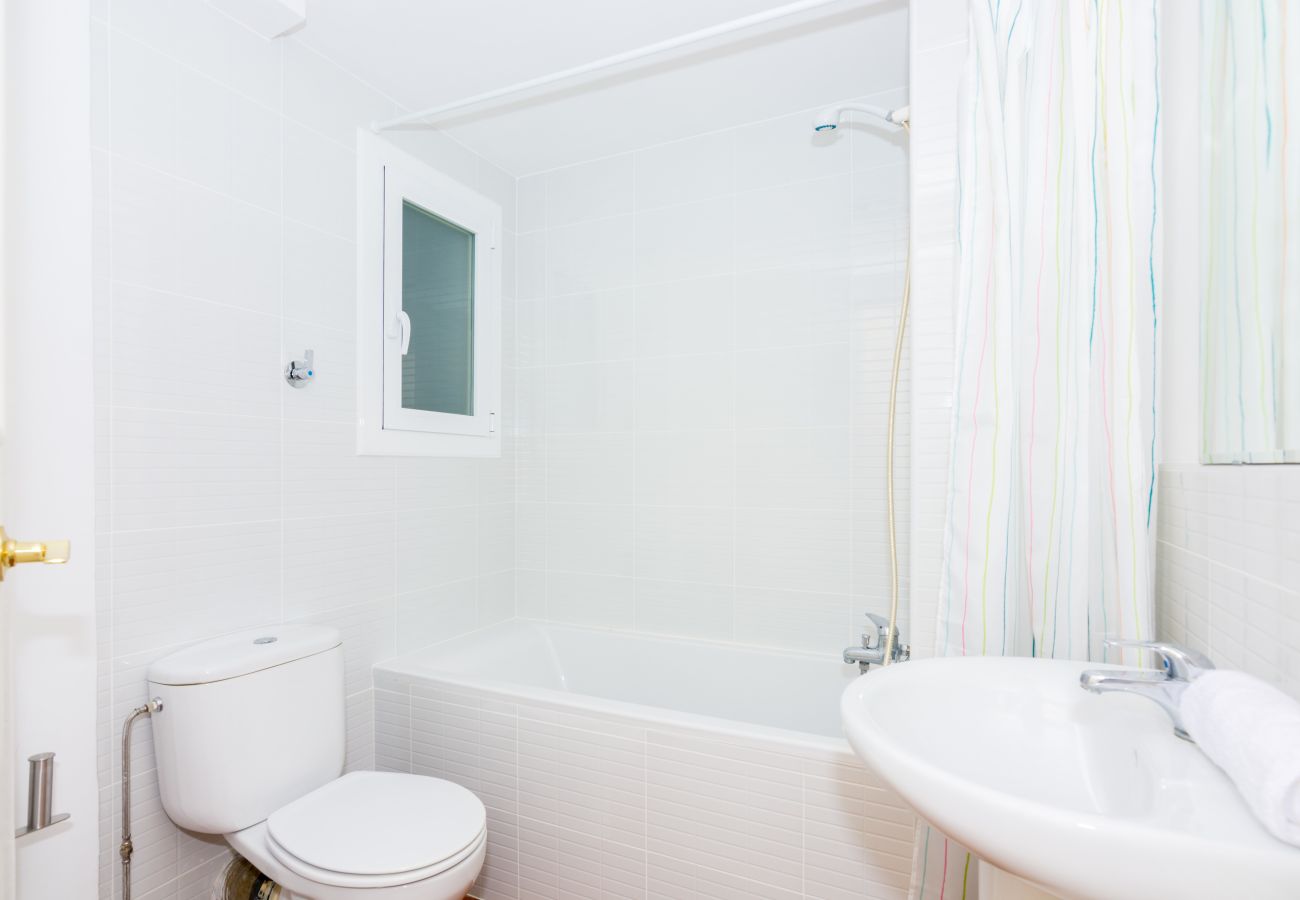 Studio in Pineda de Mar - HomeHolidaysRentals Diana - Costa Barcelona