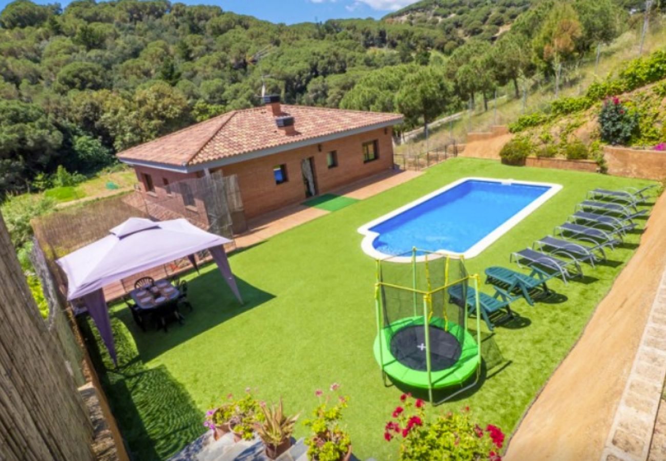 Villa in Calella - HomeHolidaysRentals Sand