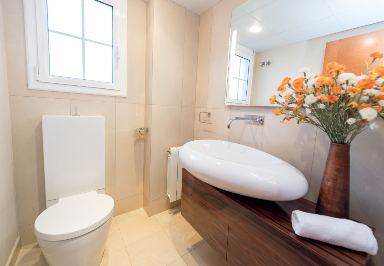 Townhouse in Pineda de Mar - HomeHolidaysRentals Royal - Costa Barcelona