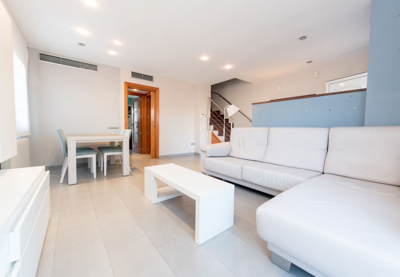 Townhouse in Pineda de Mar - HomeHolidaysRentals Royal - Costa Barcelona