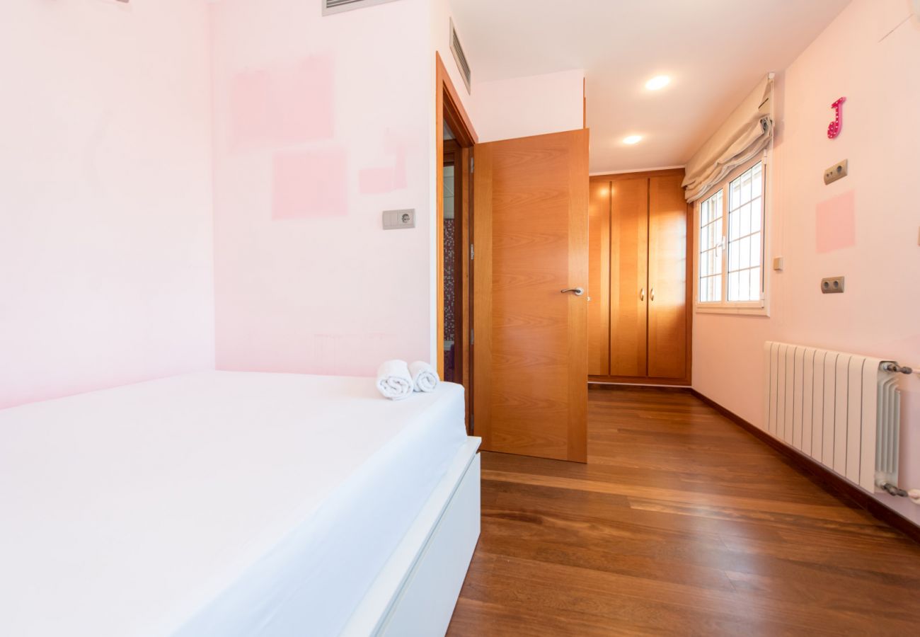 Townhouse in Pineda de Mar - HomeHolidaysRentals Royal - Costa Barcelona