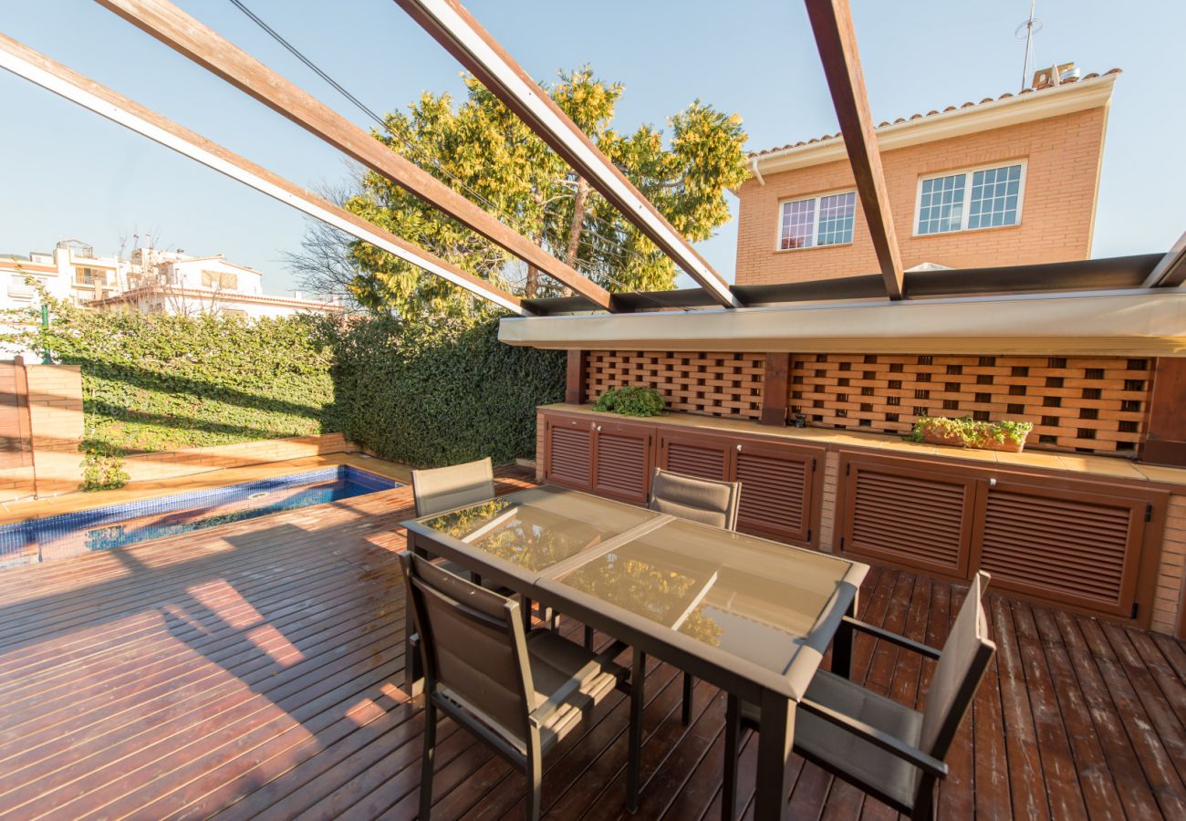 Townhouse in Pineda de Mar - HomeHolidaysRentals Royal - Costa Barcelona