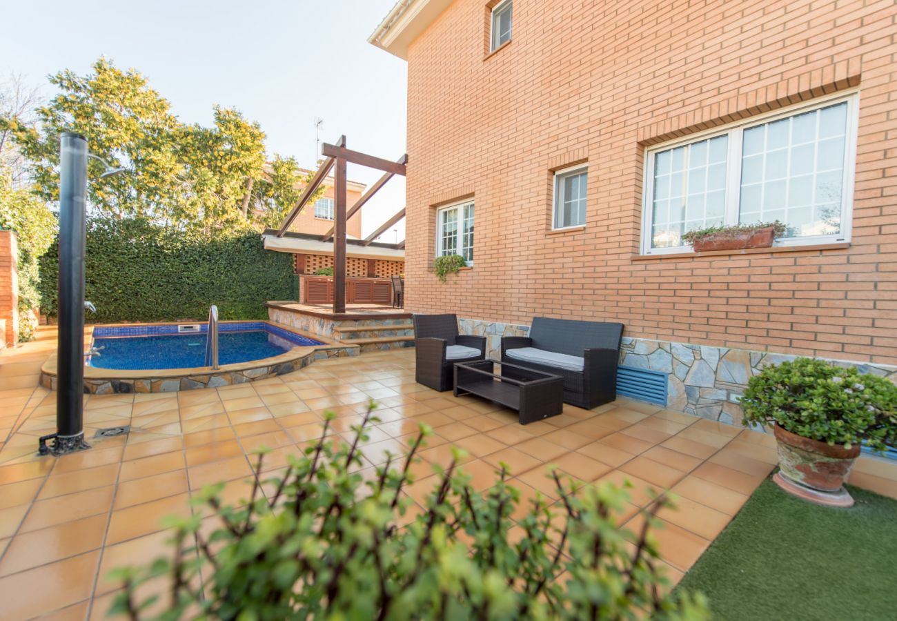 Townhouse in Pineda de Mar - HomeHolidaysRentals Royal - Costa Barcelona