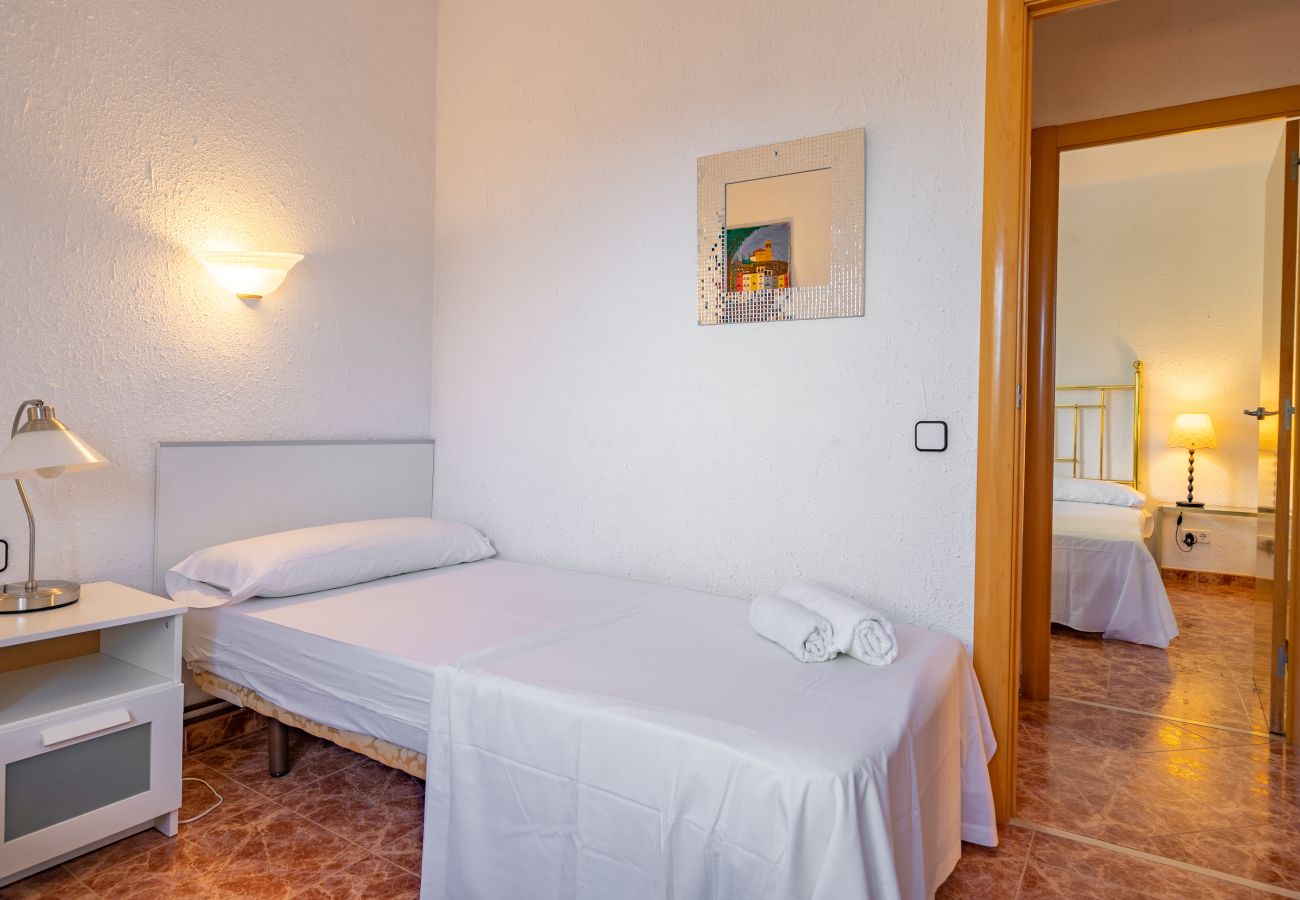 Villa in Pineda de Mar - HomeHolidaysRentals Malvina - Costa Barcelona