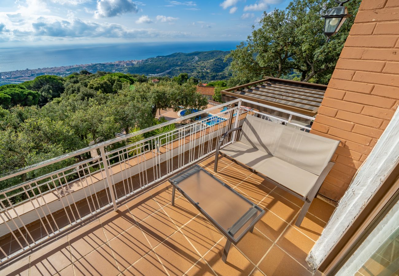 Villa in Pineda de Mar - HomeHolidaysRentals Malvina - Costa Barcelona